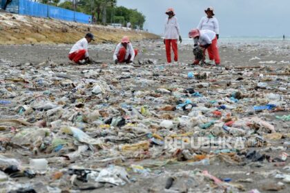 Cara Mengurangi Pencemaran Lingkungan Laut dari Sampah Plastik