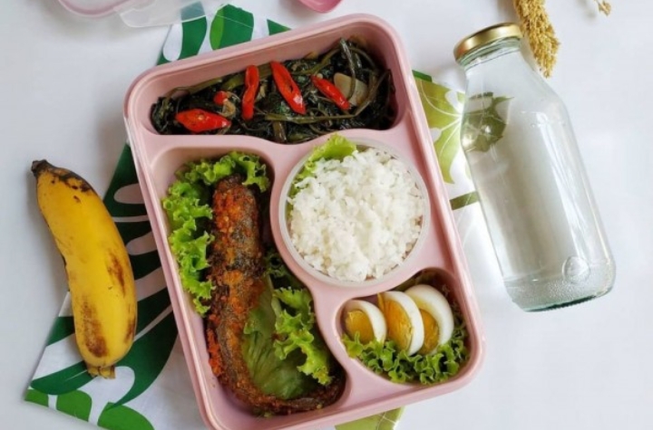 manfaat membawa bekal makanan dari rumah