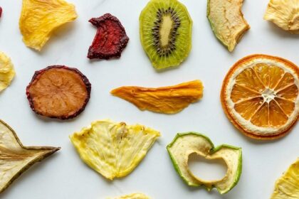 cara menjaga warna buah kering